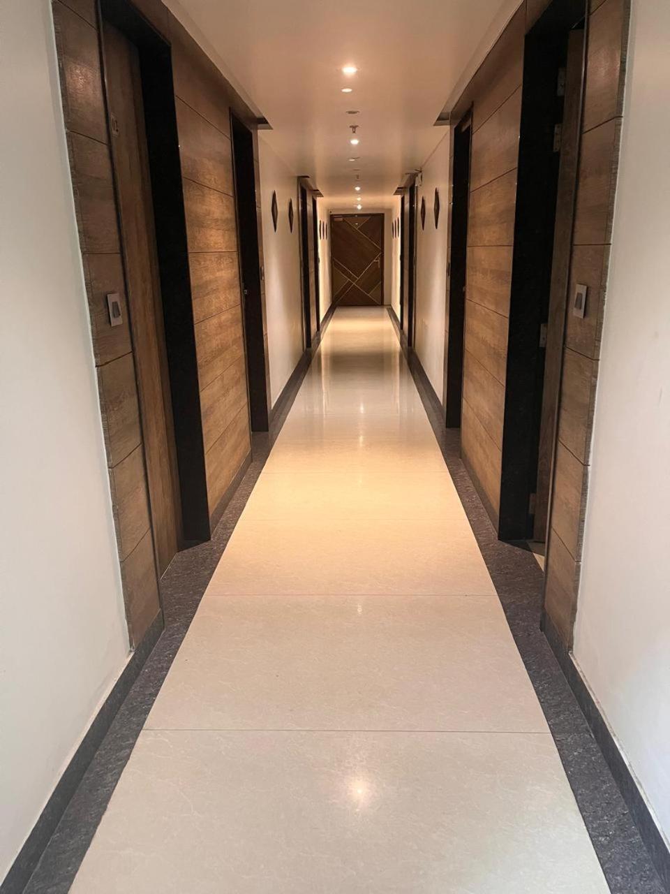 Hotel Parklane Hotel