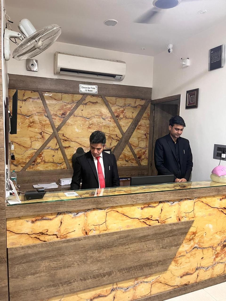 Hotel Hotel Parklane Agra (Uttar Pradesh)